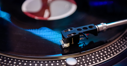 Top 5 der besten Nadeln für DJ-Tonabnehmer