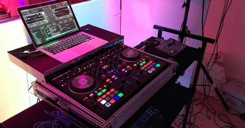 Ein DJ-Set vorbereiten: Tipps, um am großen Tag bereit zu sein