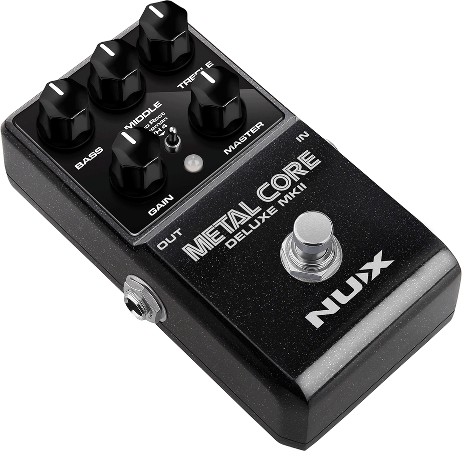 PREAMP-PEDAL MIT DREI VERSCHIEDENEN HIGH-GAIN-GITARRENVERSTÄRKER-SOUNDS