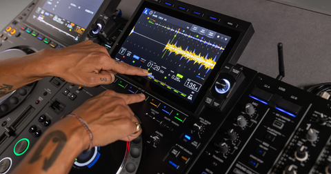Neue AlphaTheta CDJ-3000X: Das Profi-Deck, das die Cloud-Ära annimmt