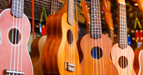 Wie wählt man die richtige Ukulele-Größe? Komplett-Guide