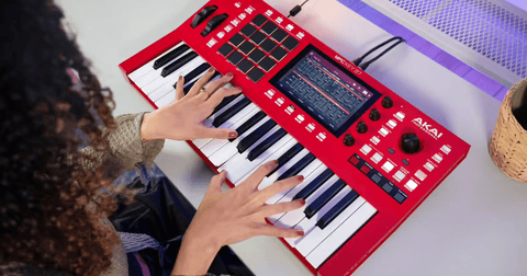 Akai präsentiert uns seine neue MPC Key 37