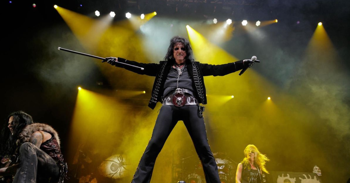 Alice Cooper célèbre les 50 ans de Welcome to My Nightmare avec un live ressorti des archives