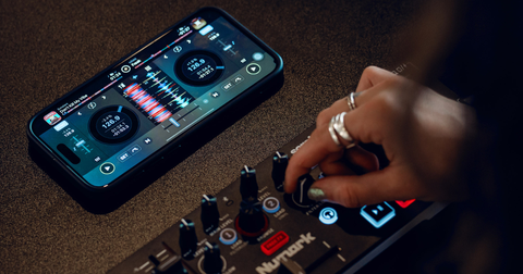 Numark MixTrack Go: Überall mixen, kabellos, grenzenlos