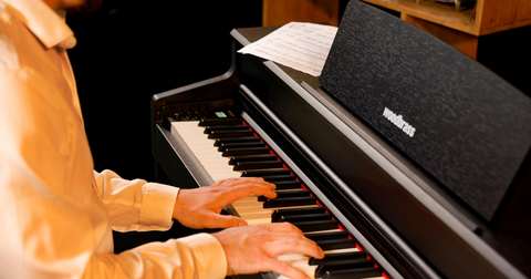 Woodbrass DP2 MK2: Das Möbel-Digitalpiano, das fürs Üben zu Hause gemacht ist