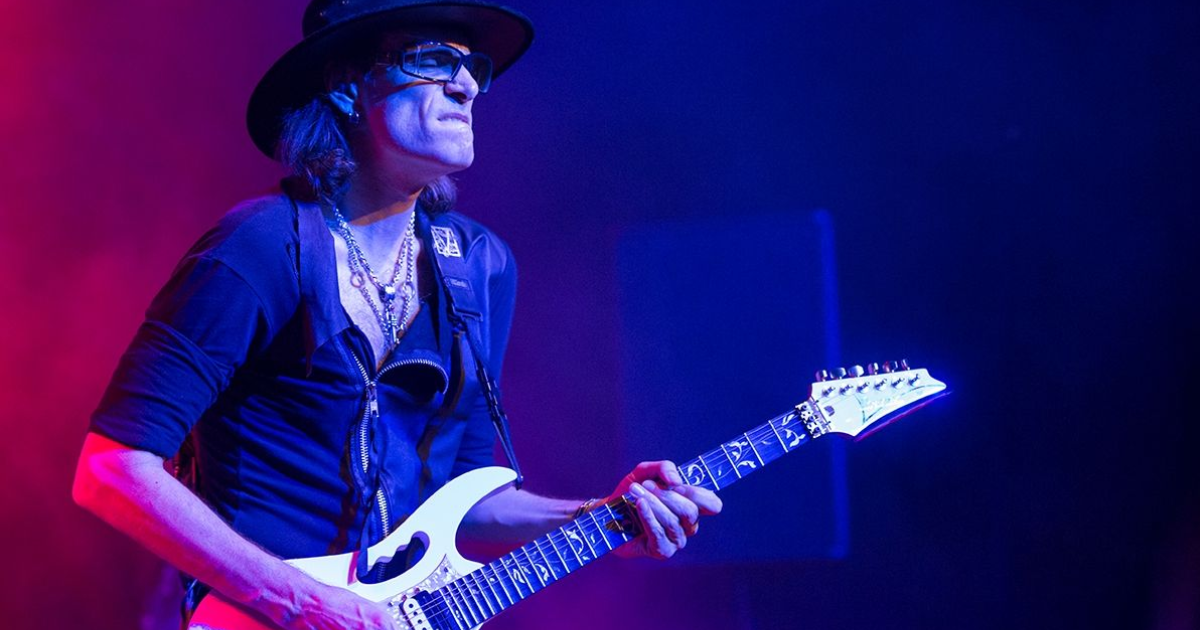 Steve Vai et l&rsquo;Ibanez JEM : l&rsquo;histoire d&rsquo;une signature culte