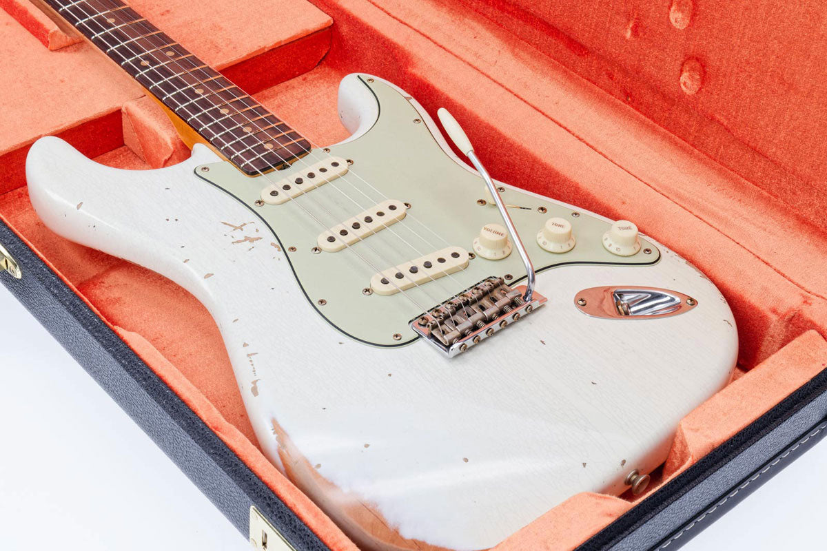 Stratocaster L-Series Ltd Heavy Relic Aged Olympic White