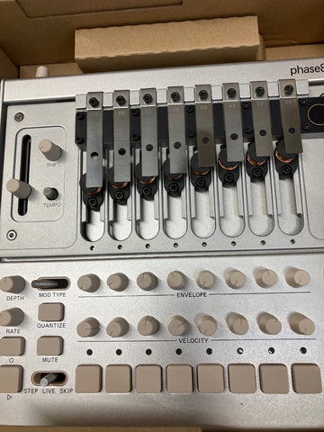 Phase8 Limitierte Edition - B-Ware