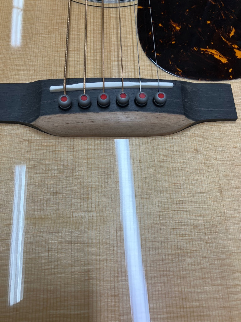 D-18 Modern Deluxe - B Stock