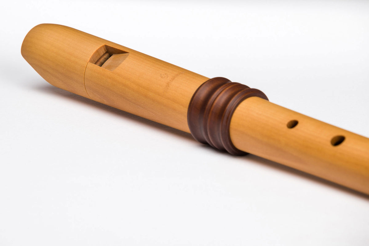 Reve D'adri Alt 4317 - Birnbaumholz (barocke Griffweise)