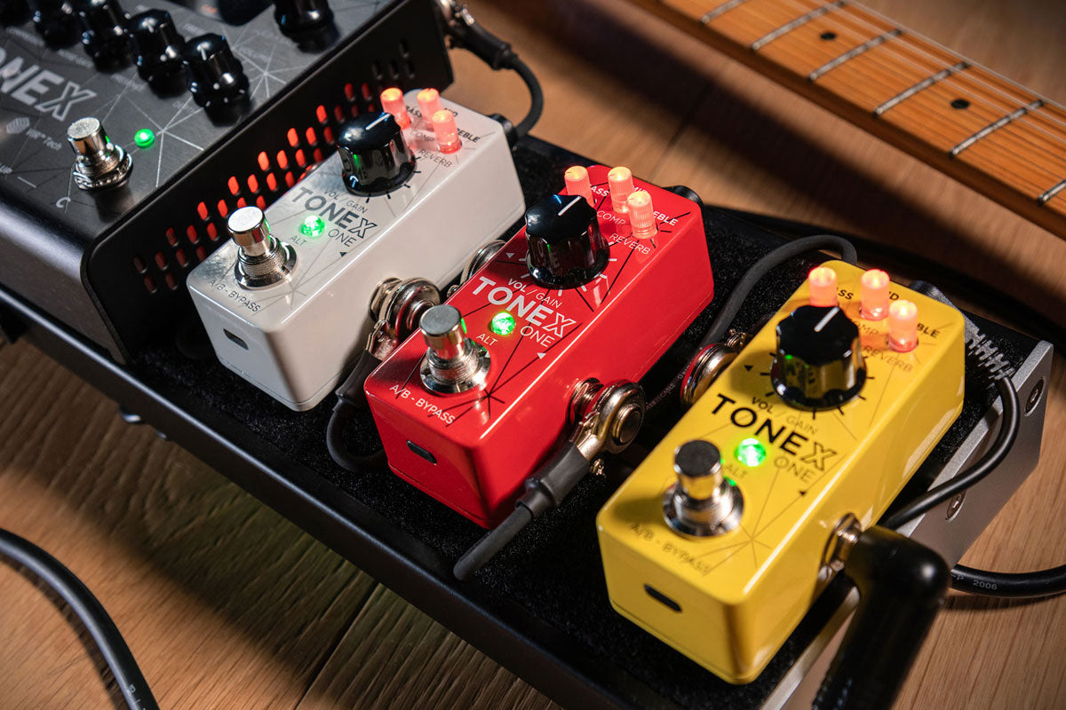ToneX One Weiß LTD Brown Sound