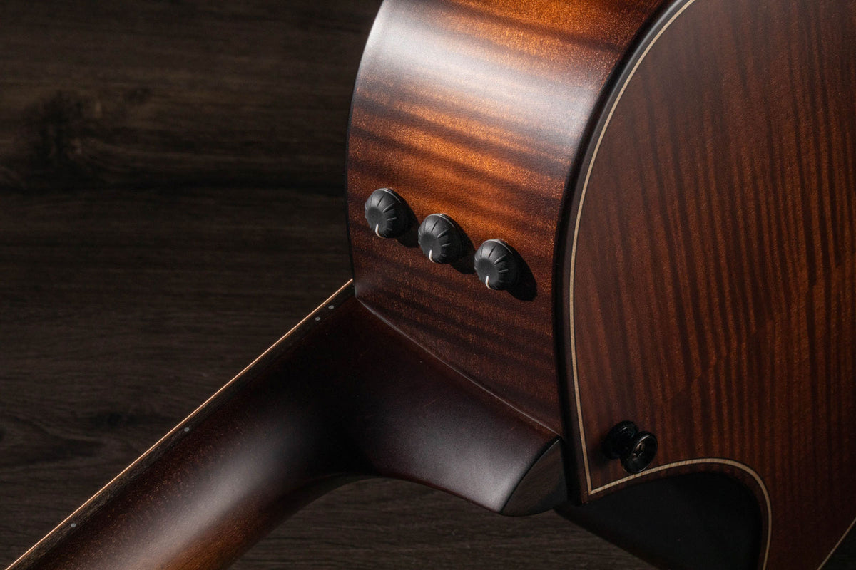 652Ce Be Wild Honey Burst Grand Concert - Überholt