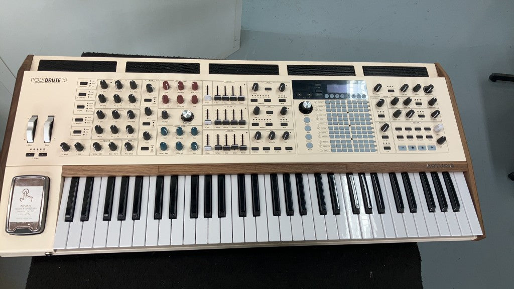Polybrute 12 - B-Ware