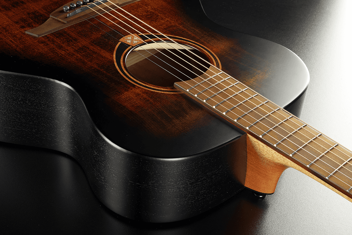 Tramontane T70A-B&B Auditorium Schwarz & Braun
