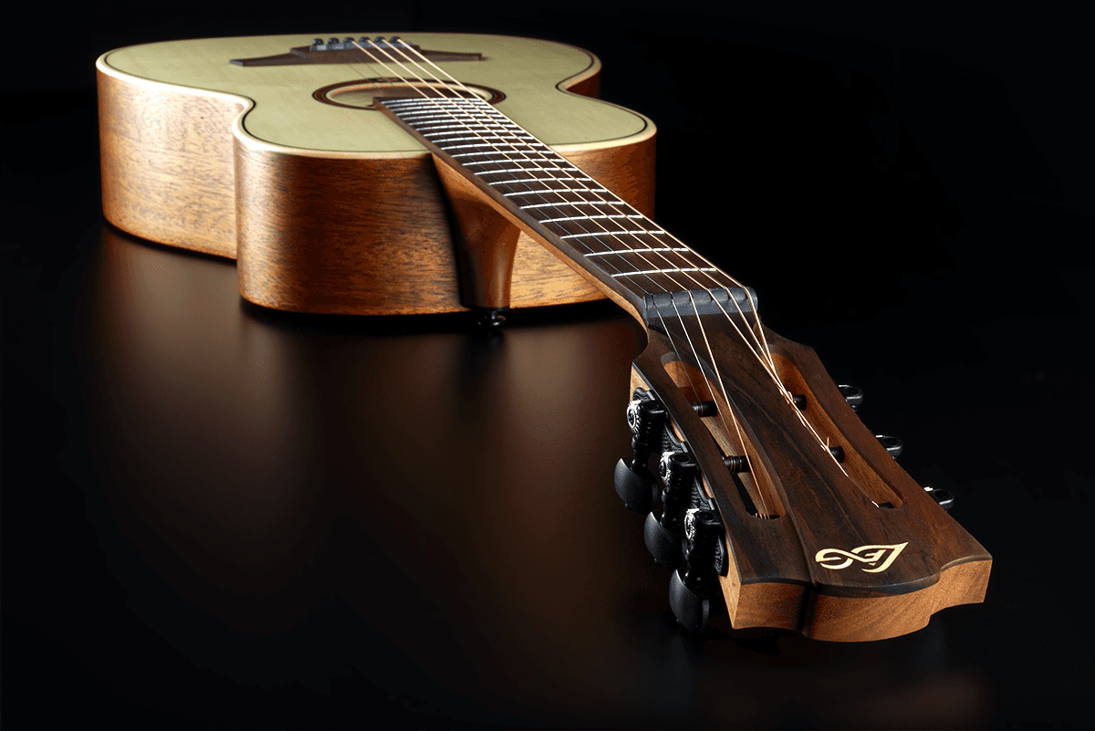Tramontane T177PE Parlor 12 Bünde Elektro-Akustik