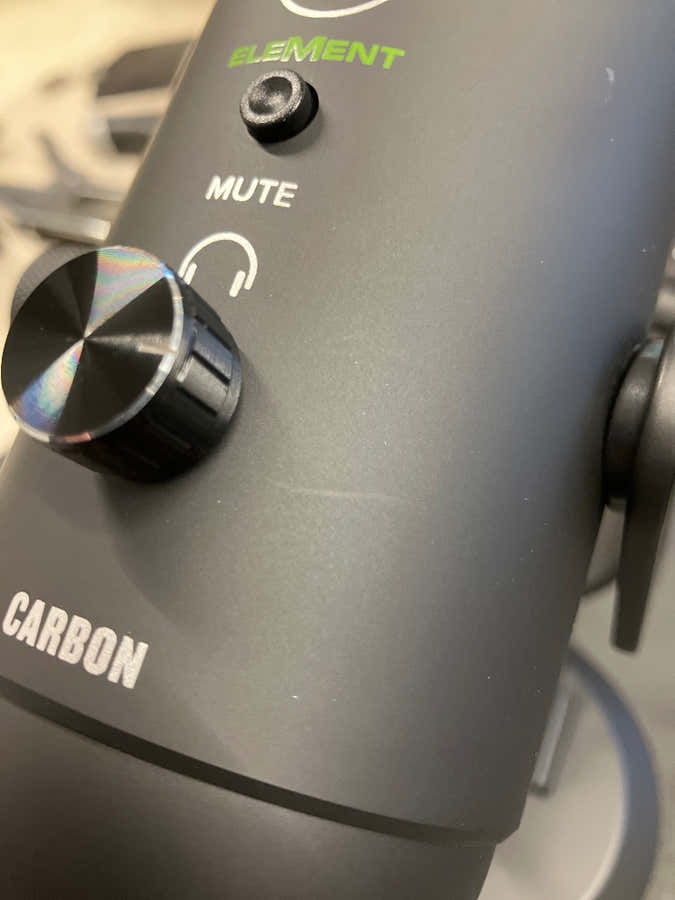 EM-CARBON - B-Ware
