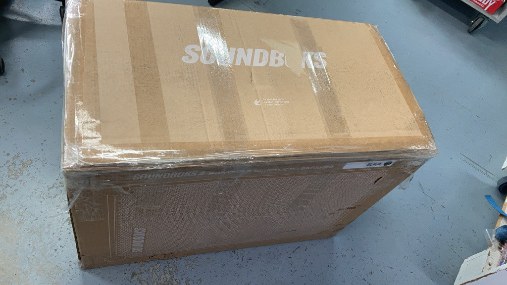 Soundboks 4 Schwarz USB-C - B-Ware