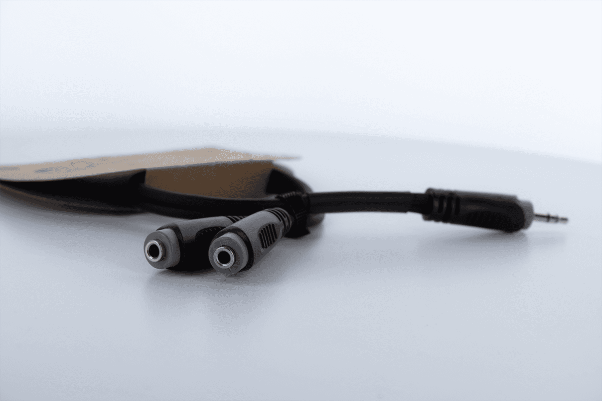 Y-Kabel Stereo-Mini-Klinke/2 Stereo-Mini-Klinkenbuchsen 30 CM