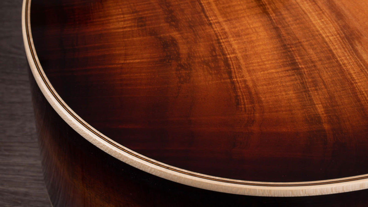 K24ce Hawaiianisches Koa Schattiertes Edgeburst Grand Auditorium