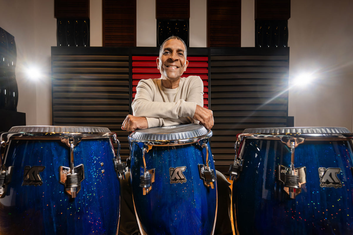 Artist Series William Kachiro Conga 11 3/4" /REMO® Black Calfskin Skyndeep Heads - Blue Wave