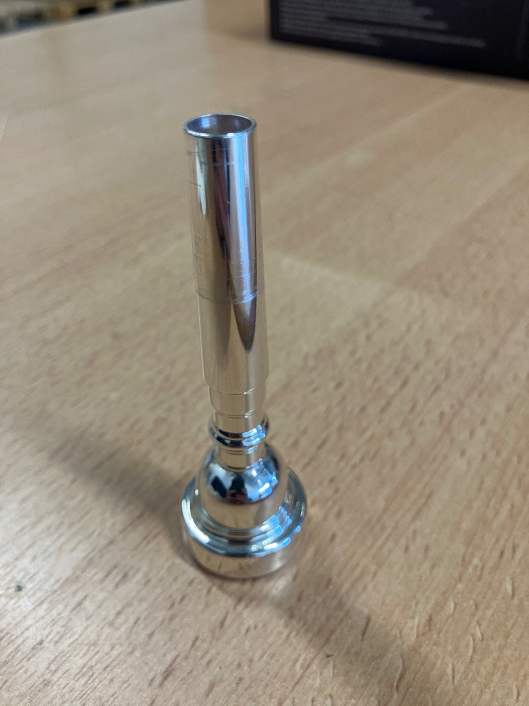 Trompetenmundstück Versilbert 7C - B-Ware