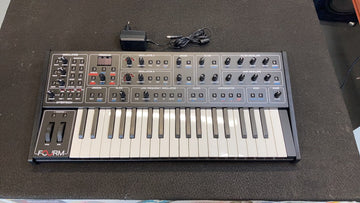 FOURM - B Stock