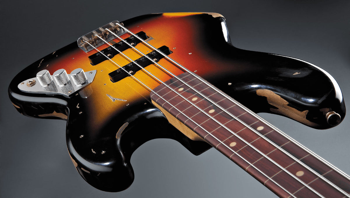 Jazz Bass Jaco Pastorius Bundlos Relic 3-Farben-Sunburst Artist 2025