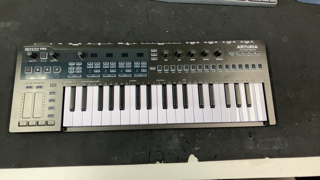 Keystep Pro Chroma - B-Ware